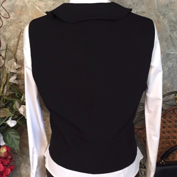 COPY - Ralph Lauren 🌹stunning executive chic ruffled equestrian vest - Picture 2 of 10